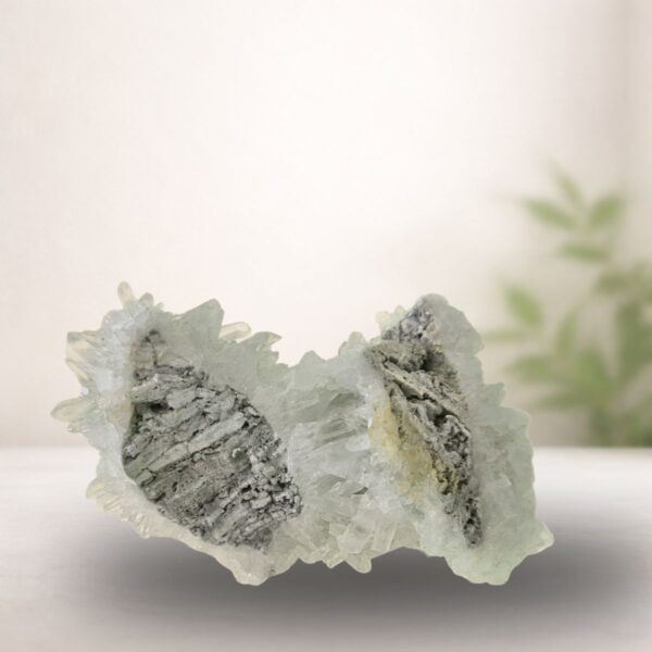 clear-quartz-cluster-melbourne (2) clear quartz cluster for clarity and focus