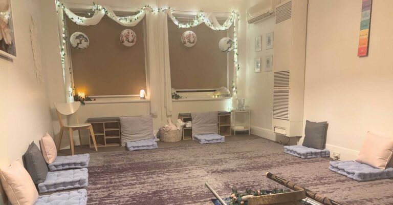 space for hire, for spiritual workshops and events, seating 15 in peaceful and calm environment melbourne