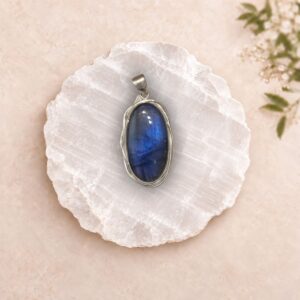 labradorite-pendant-melbourne Labradorite Pendant set in 925 sterling silver with blue flash for intuition and protection